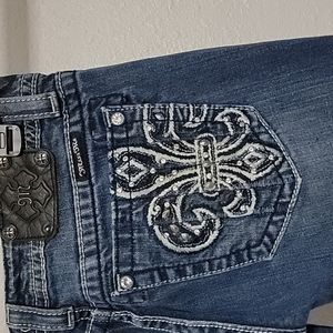 Miss Me jeans embellished pockets. Boot cut.